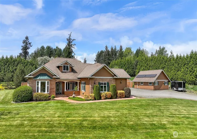 Photo 4 of Sale Pending at 1603 Kelly Rd, Bellingham, WA 98226 | MLS# NWM2581040 | Listing updated on 2026-09-28