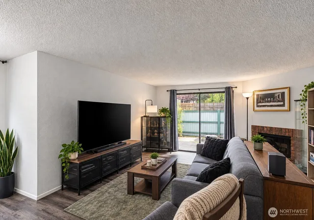 Photo 2 of Condo for sale at 1721 Sw 318th Place #48A, Federal Way, WA 98023 | MLS# NWM2581046 | Listing updated on 2026-10-01