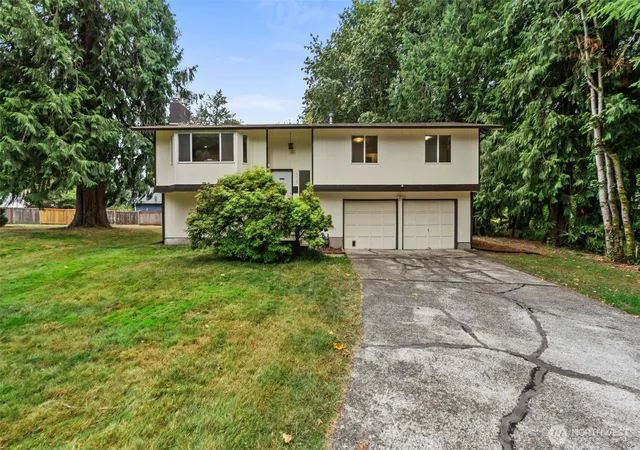 Photo 1 of Single family home for sale at 4939 Normandy Dr Se, Olympia, WA 98501 | MLS# NWM2581070 | Listing updated on 2026-09-25