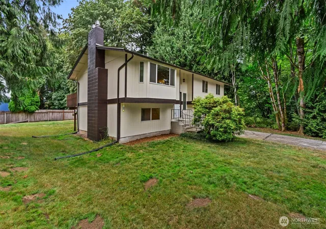 Photo 2 of Single family home for sale at 4939 Normandy Dr Se, Olympia, WA 98501 | MLS# NWM2581070 | Listing updated on 2026-09-25