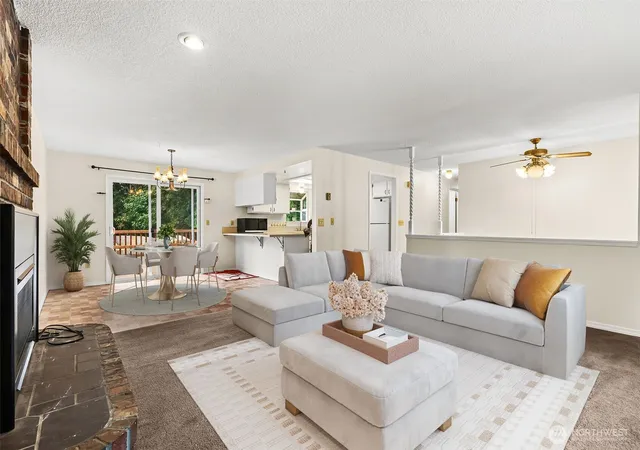 Photo 4 of Single family home for sale at 4939 Normandy Dr SE, Olympia, WA 98501 | MLS# NWM2581070 | Listing updated on 2026-09-25