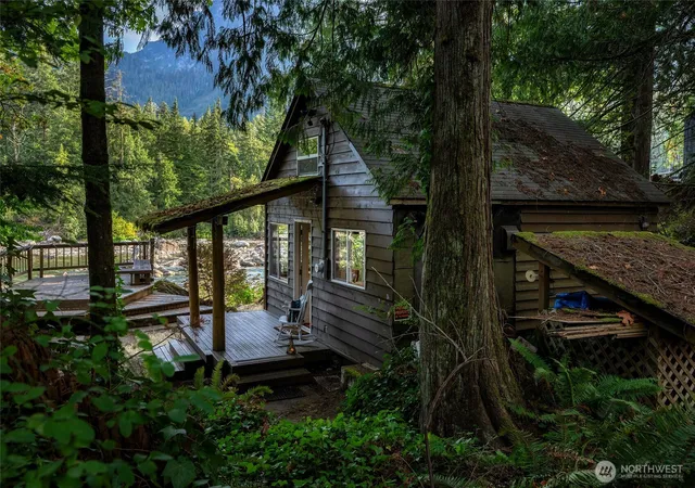 Photo 1 of Sale Pending at 49124 Us 2, Sultan, WA 98294 | MLS# NWM2581076 | Listing updated on 2026-09-24