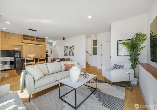 Photo 4 of Townhouse for sale at 524 N 86th Street, Seattle, WA 98103 | MLS# NWM2581095 | Listing updated on 2026-09-29
