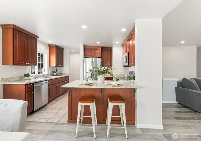 Photo 3 of Townhouse for sale at 3821 Spadoni Ln, Gig Harbor, WA 98335 | MLS# NWM2581098 | Listing updated on 2026-09-30