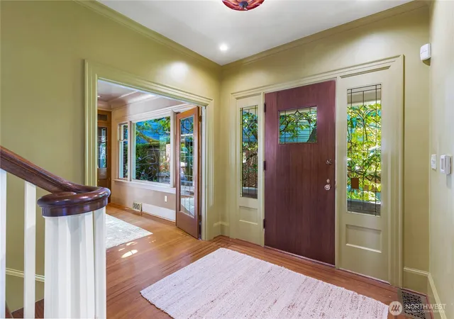 Photo 3 of Single family home for sale at 2306 Lake Park Dr S, Seattle, WA 98144 | MLS# NWM2581104 | Listing updated on 2026-10-01