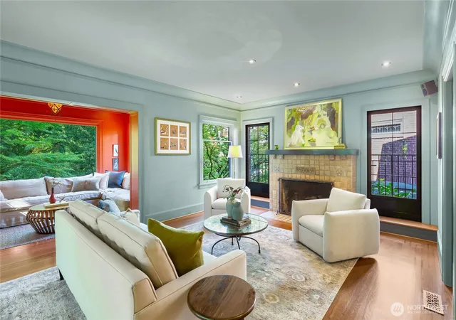 Photo 4 of Single family home for sale at 2306 Lake Park Dr S, Seattle, WA 98144 | MLS# NWM2581104 | Listing updated on 2026-10-01