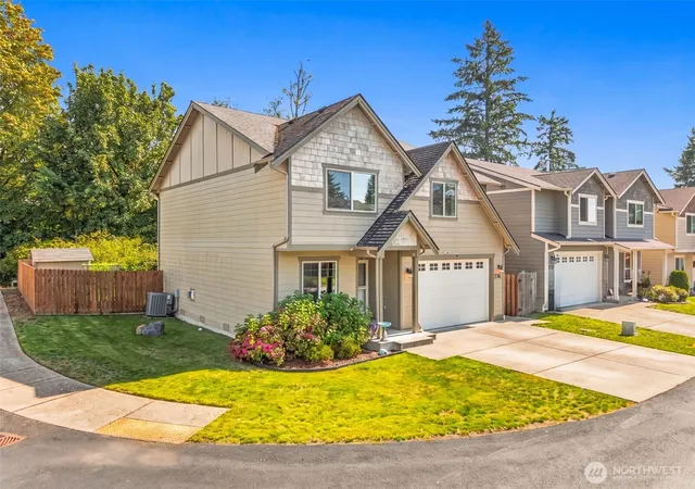 Photo 3 of Single family home for sale at 238 Ne Tronson Cir, Bremerton, WA 98311 | MLS# NWM2581118 | Listing updated on 2026-09-30