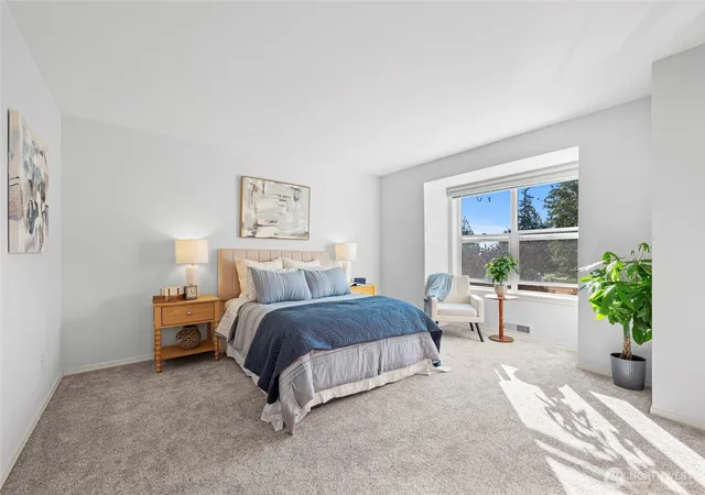 Photo 4 of Townhouse for sale at 11510 Maple Ct, Mukilteo, WA 98275 | MLS# NWM2581119 | Listing updated on 2026-09-30