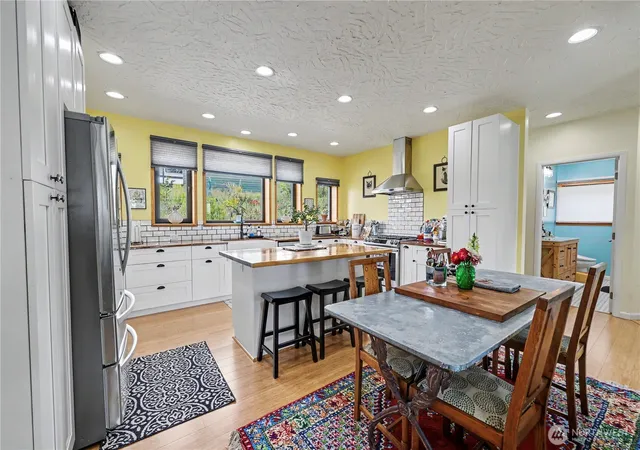 Photo 3 of Single family home for sale at 1027 W 7th Street, Port Angeles, WA 98363 | MLS# NWM2581120 | Listing updated on 2026-09-25