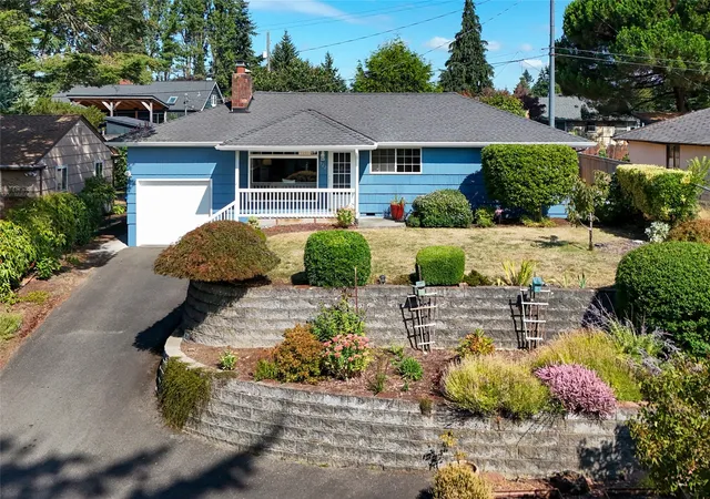 Photo 1 of Single family home for sale at 922 Ne 150th Street, Shoreline, WA 98155 | MLS# NWM2581124 | Listing updated on 2026-09-25