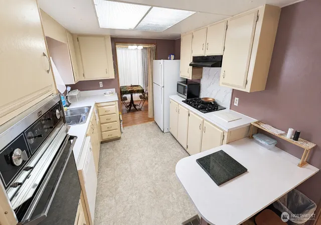 Photo 3 of Manufactured home for sale at 2928 86th Street Ct S #134, Lakewood, WA 98499 | MLS# NWM2581142 | Listing updated on 2026-09-25