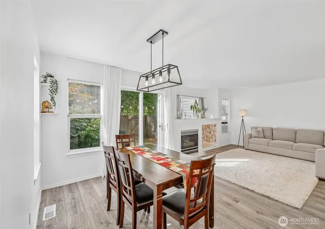 Photo 4 of Townhouse for sale at 1131 115th Street SW #F1, Everett, WA 98204 | MLS# NWM2581151 | Listing updated on 2026-09-25