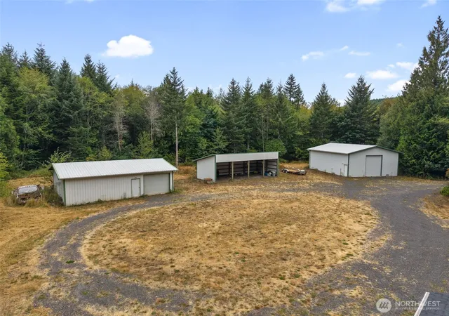 Photo 3 of Manufactured home for sale at 181 Labarre Rd, Chehalis, WA 98532 | MLS# NWM2581159 | Listing updated on 2026-09-25