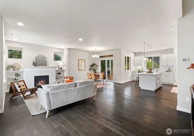 Photo 3 of Single family home for sale at 650 Nw Gardenia Way, Bremerton, WA 98311 | MLS# NWM2581167 | Listing updated on 2026-10-01