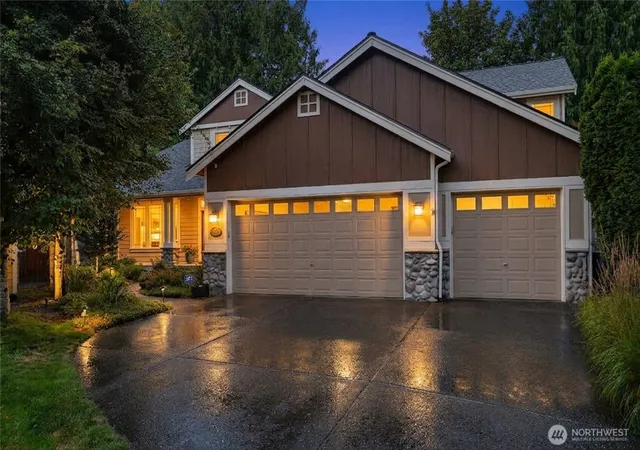 Photo 1 of Single family home for sale at 17522 Se 186th Way, Renton, WA 98058 | MLS# NWM2581173 | Listing updated on 2026-09-30