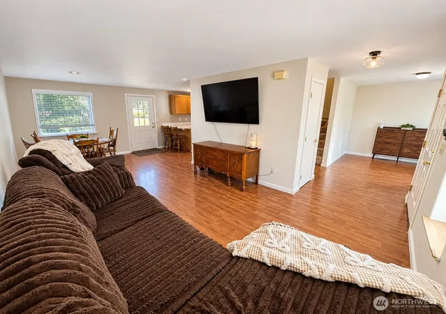 Photo 3 of Single family home for sale at 419 Spring Ln, Sedro Woolley, WA 98284 | MLS# NWM2581180 | Listing updated on 2026-09-25