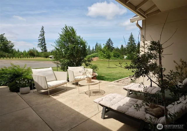 Photo 4 of Single family home for sale at 560 Park Rd, Winlock, WA 98596 | MLS# NWM2581194 | Listing updated on 2026-09-30