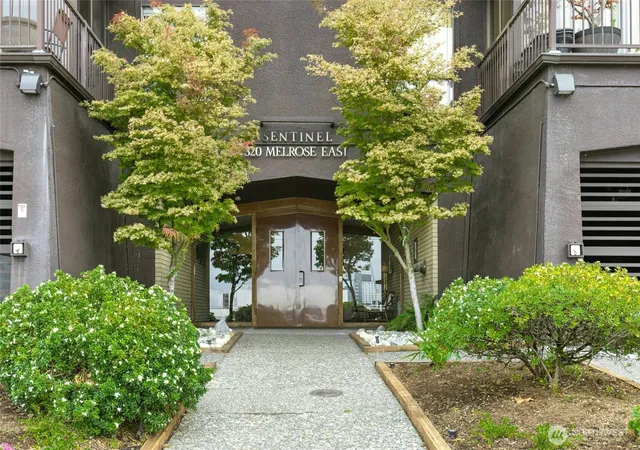 Photo 4 of Condo for sale at 320 Melrose Ave E #704, Seattle, WA 98102 | MLS# NWM2581206 | Listing updated on 2026-10-01
