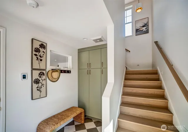 Photo 3 of Single family home for sale at 5549 B 34th Ave NE, Seattle, WA 98105 | MLS# NWM2581211 | Listing updated on 2026-09-26