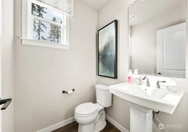 Photo 4 of Single family home for sale at 3918 Flt Top Dr, Bremerton, WA 98312 | MLS# NWM2581222 | Listing updated on 2026-09-30