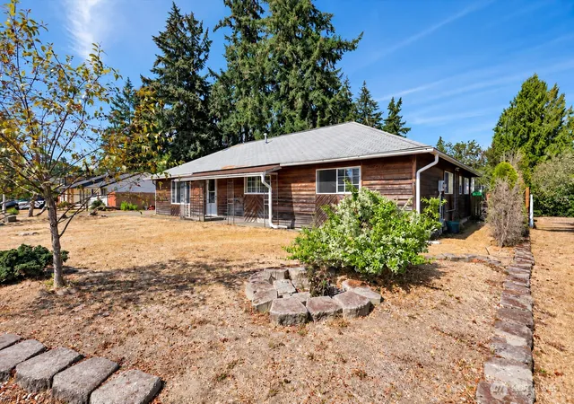 Photo 1 of Single family home for sale at 1621 113th Street S, Tacoma, WA 98444 | MLS# NWM2581225 | Listing updated on 2026-09-25