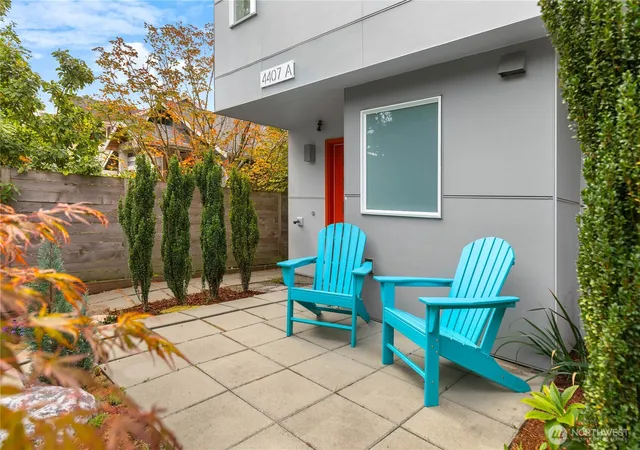 Photo 2 of Townhouse for sale at 4407 44th Avenue SW #A, Seattle, WA 98116 | MLS# NWM2581245 | Listing updated on 2026-10-01