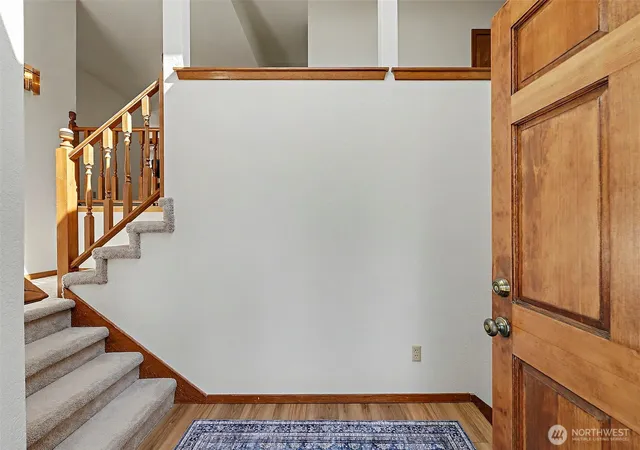 Photo 3 of Sale Pending at 3821 Commencement Bay Dr N, Tacoma, WA 98407 | MLS# NWM2581247 | Listing updated on 2026-09-24