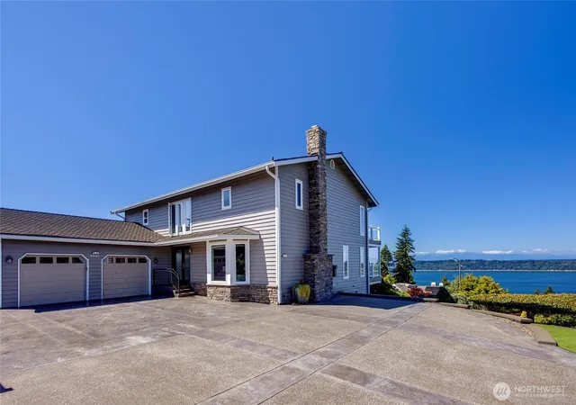 Photo 2 of Single family home for sale at 8601 54th Place W, Mukilteo, WA 98275 | MLS# NWM2581248 | Listing updated on 2026-09-30