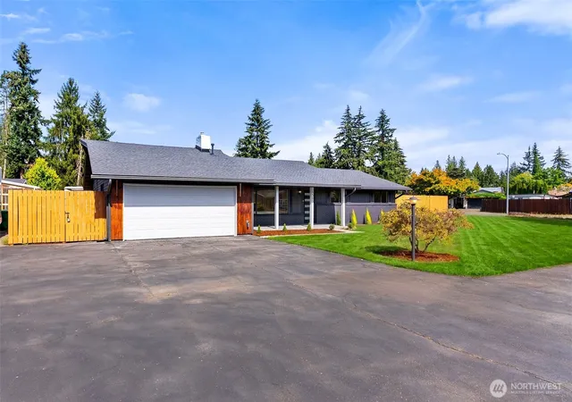 Photo 3 of Single family home for sale at 4507 130th Place Ne, Marysville, WA 98271 | MLS# NWM2581255 | Listing updated on 2026-10-01