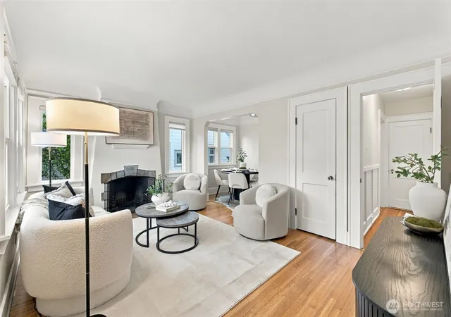 Photo 3 of Single family home for sale at 6043 37th Avenue Ne, Seattle, WA 98115 | MLS# NWM2581257 | Listing updated on 2026-10-01