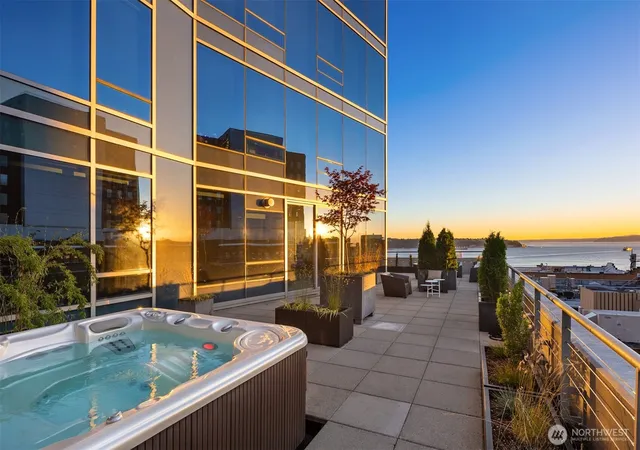 Photo 2 of Condo for sale at 1521 2nd Avenue #700, Seattle, WA 98101 | MLS# NWM2581260 | Listing updated on 2026-09-27