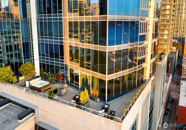 Photo 3 of Condo for sale at 1521 2nd Avenue #700, Seattle, WA 98101 | MLS# NWM2581260 | Listing updated on 2026-09-27