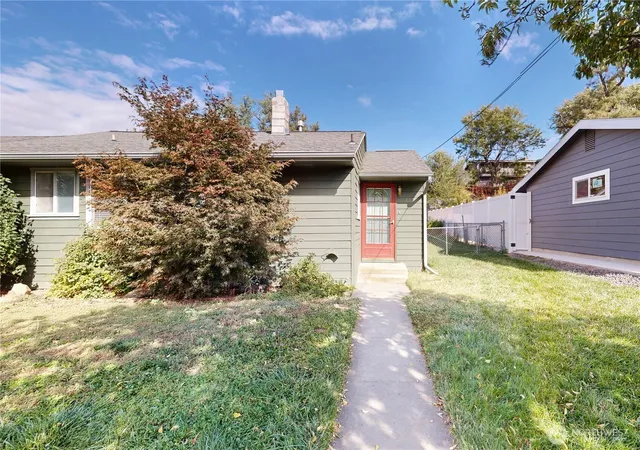 Photo 2 of Single family home for sale at 601 Se 6th Street, College Place, WA 99324 | MLS# NWM2581269 | Listing updated on 2026-10-01