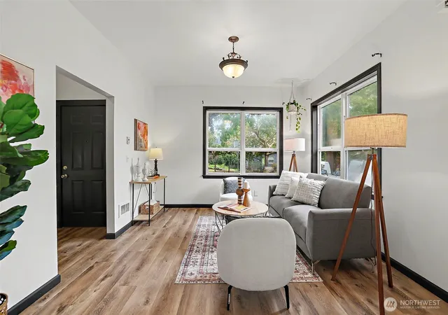 Photo 3 of Single family home for sale at 949 25th Avenue S, Seattle, WA 98144 | MLS# NWM2581282 | Listing updated on 2026-09-20