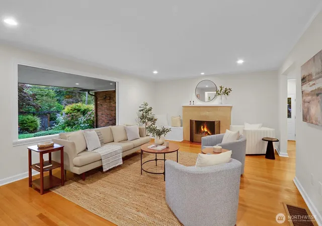 Photo 3 of Single family home for sale at 10527 23rd Avenue Ne, Seattle, WA 98125 | MLS# NWM2581283 | Listing updated on 2026-09-26