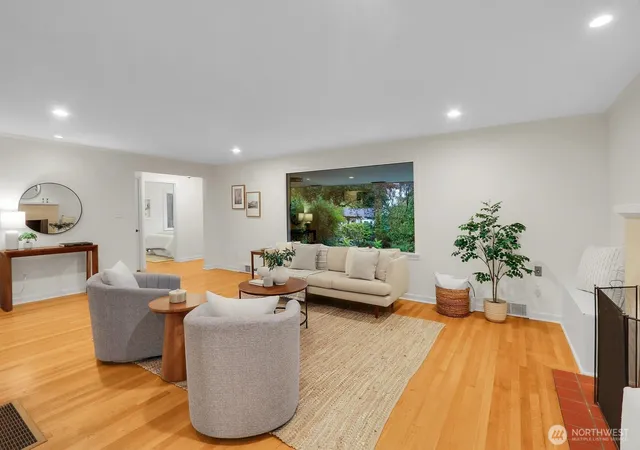 Photo 4 of Single family home for sale at 10527 23rd Avenue NE, Seattle, WA 98125 | MLS# NWM2581283 | Listing updated on 2026-10-03