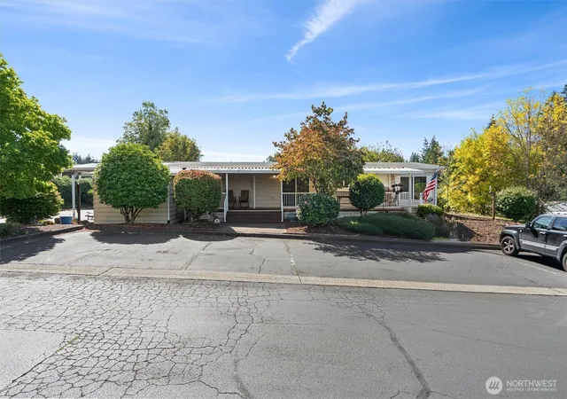 Photo 3 of Manufactured home for sale at 22023 107th Avenue SE #88, Kent, WA 98031 | MLS# NWM2581288 | Listing updated on 2026-09-19