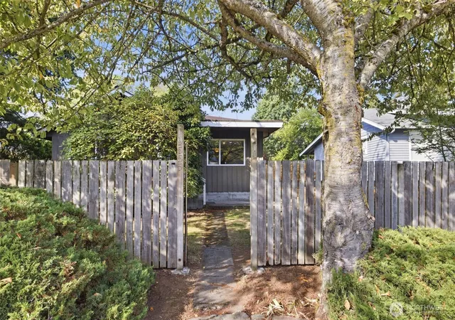 Photo 2 of Single family home for sale at 9555 College Way N, Seattle, WA 98103 | MLS# NWM2581308 | Listing updated on 2026-09-28