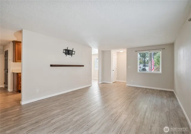 Photo 4 of Sale Pending at 3612 Ocean Beach Hwy, Longview, WA 98632 | MLS# NWM2581313 | Listing updated on 2026-09-29