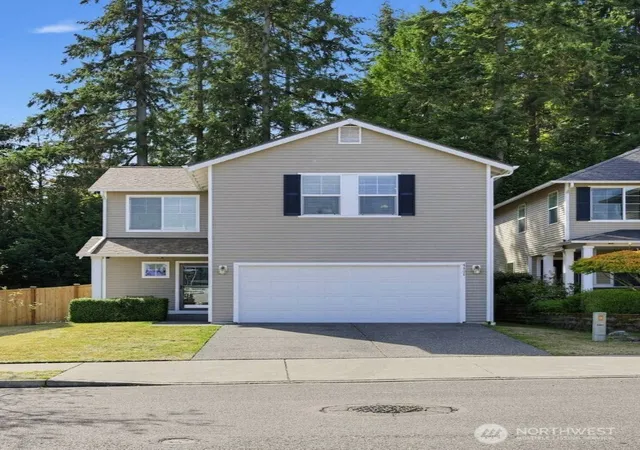 Photo 1 of Sale Pending at 4401 S 333rd Street, Federal Way, WA 98001 | MLS# NWM2581349 | Listing updated on 2026-09-17