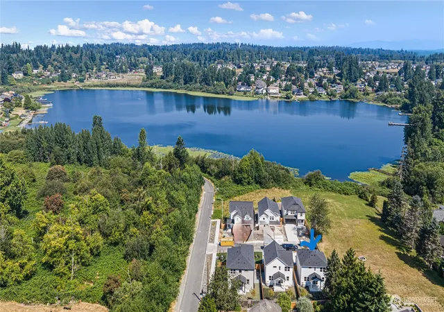 Photo 2 of Single family home for sale at 1317 Ave A, Snohomish, WA 98290 | MLS# NWM2581352 | Listing updated on 2026-10-01