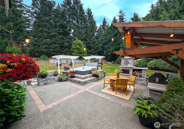 Photo 4 of Single family home for sale at 21611 22nd Street E, Bonney Lake, WA 98391 | MLS# NWM2581357 | Listing updated on 2026-09-28