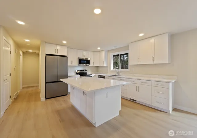 Photo 2 of Single family home for sale at 14522 Ne 5th Street, Bellevue, WA 98007 | MLS# NWM2581359 | Listing updated on 2026-09-25