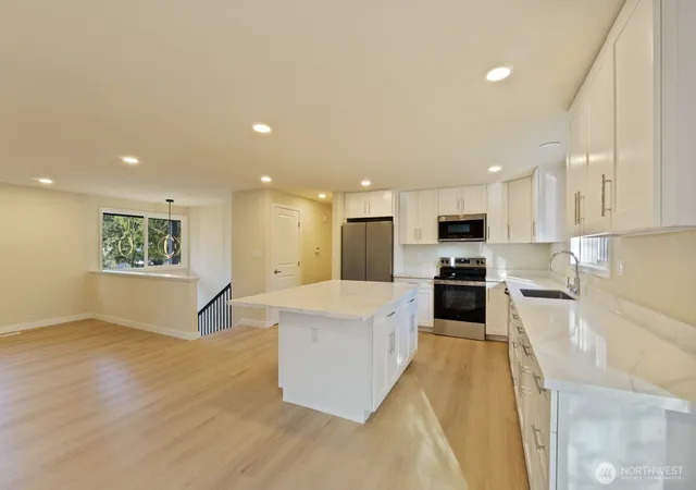 Photo 3 of Single family home for sale at 14522 NE 5th Street, Bellevue, WA 98007 | MLS# NWM2581359 | Listing updated on 2026-09-25