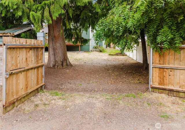 Photo 4 of Single family home for sale at 10050 13th Avenue NW, Seattle, WA 98177 | MLS# NWM2581365 | Listing updated on 2026-09-27