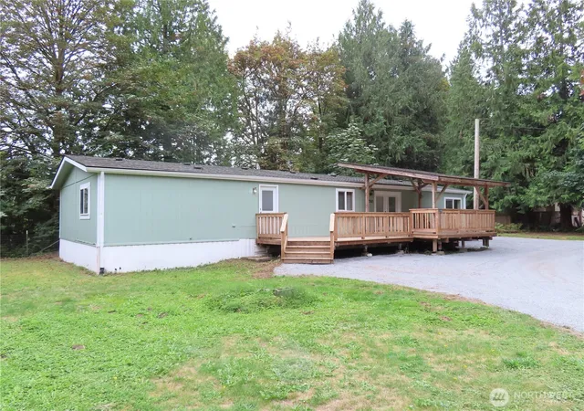 Photo 3 of Manufactured home for sale at 17110 119th Place NE, Arlington, WA 98223 | MLS# NWM2581377 | Listing updated on 2026-09-23