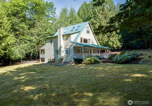 Photo 2 of Sale Pending at 6391 Ne Tolo Rd, Bainbridge Island, WA 98110 | MLS# NWM2581387 | Listing updated on 2026-09-25