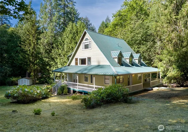 Photo 3 of Sale Pending at 6391 Ne Tolo Rd, Bainbridge Island, WA 98110 | MLS# NWM2581387 | Listing updated on 2026-09-25