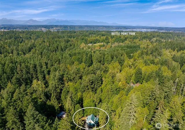 Photo 3 of Sale Pending at 6391 NE Tolo Rd, Bainbridge Island, WA 98110 | MLS# NWM2581387 | Listing updated on 2026-09-25