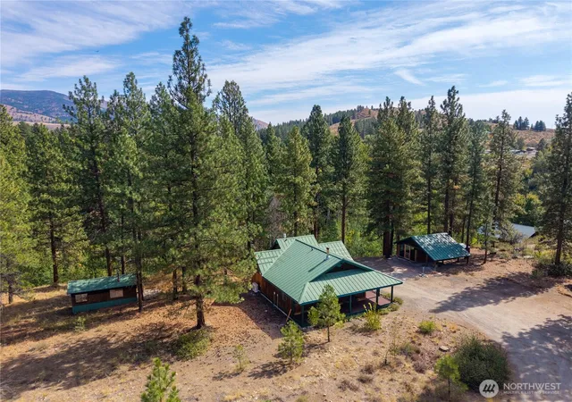 Single family home for sale at 28 Northcott Rd, Winthrop, WA 98862 | MLS# NWM2581389